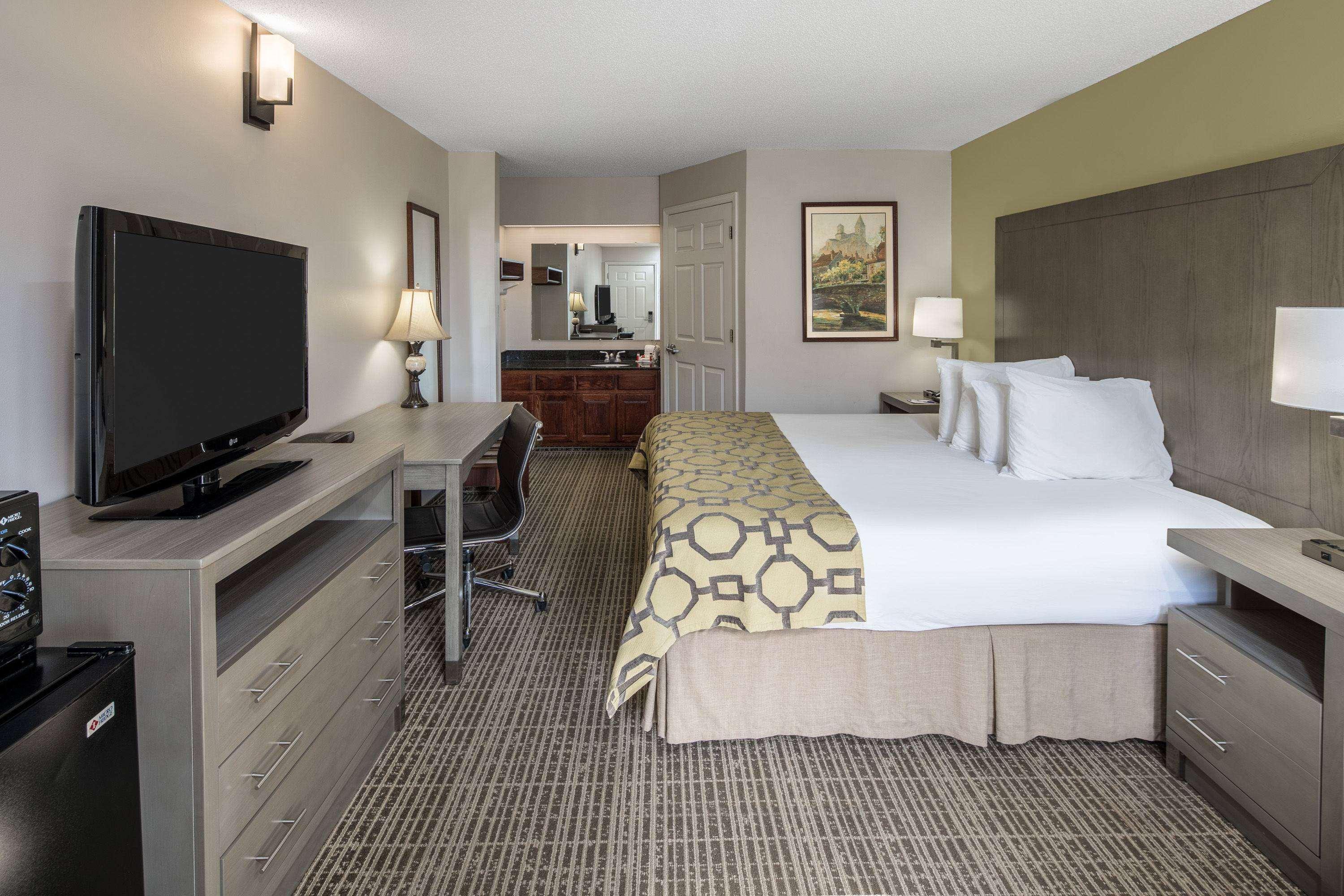 Baymont By Wyndham Cleveland Exterior foto