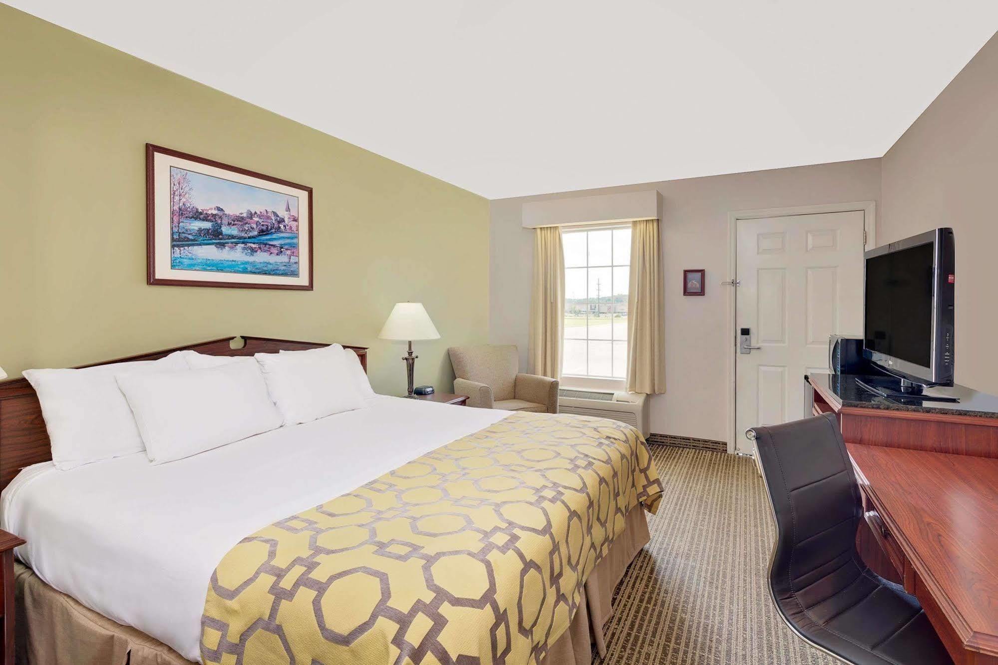 Baymont By Wyndham Cleveland Exterior foto