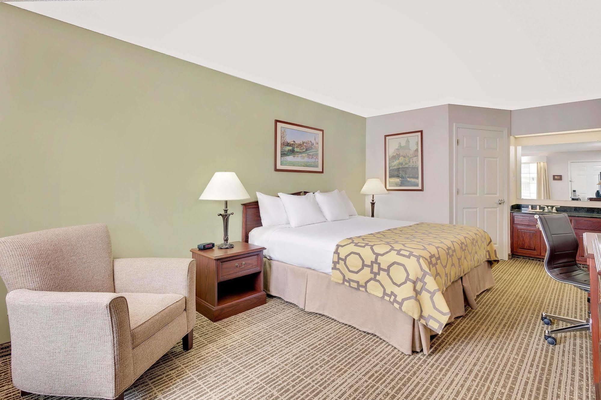 Baymont By Wyndham Cleveland Exterior foto