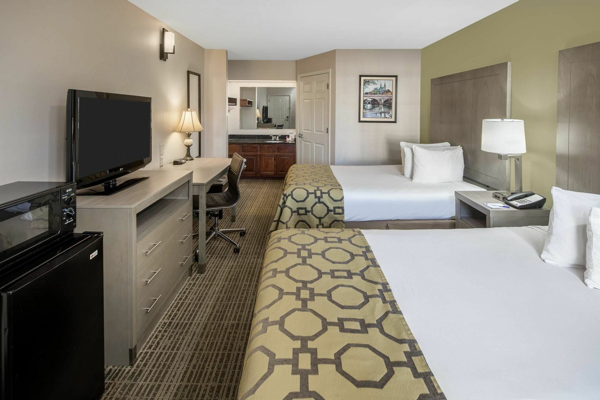 Baymont By Wyndham Cleveland Exterior foto